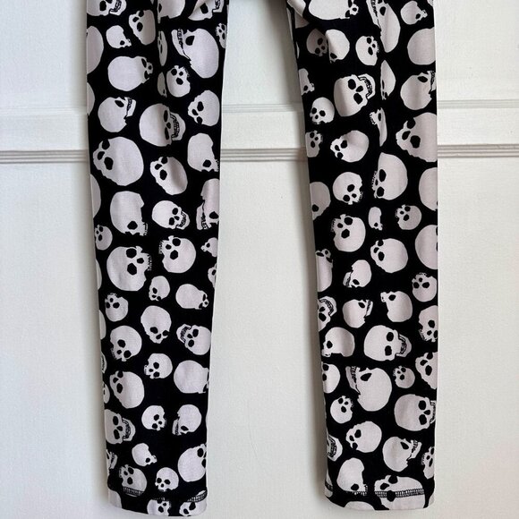 VTG Yas Size Small Black White Skull Leggings - Picture 7 of 8